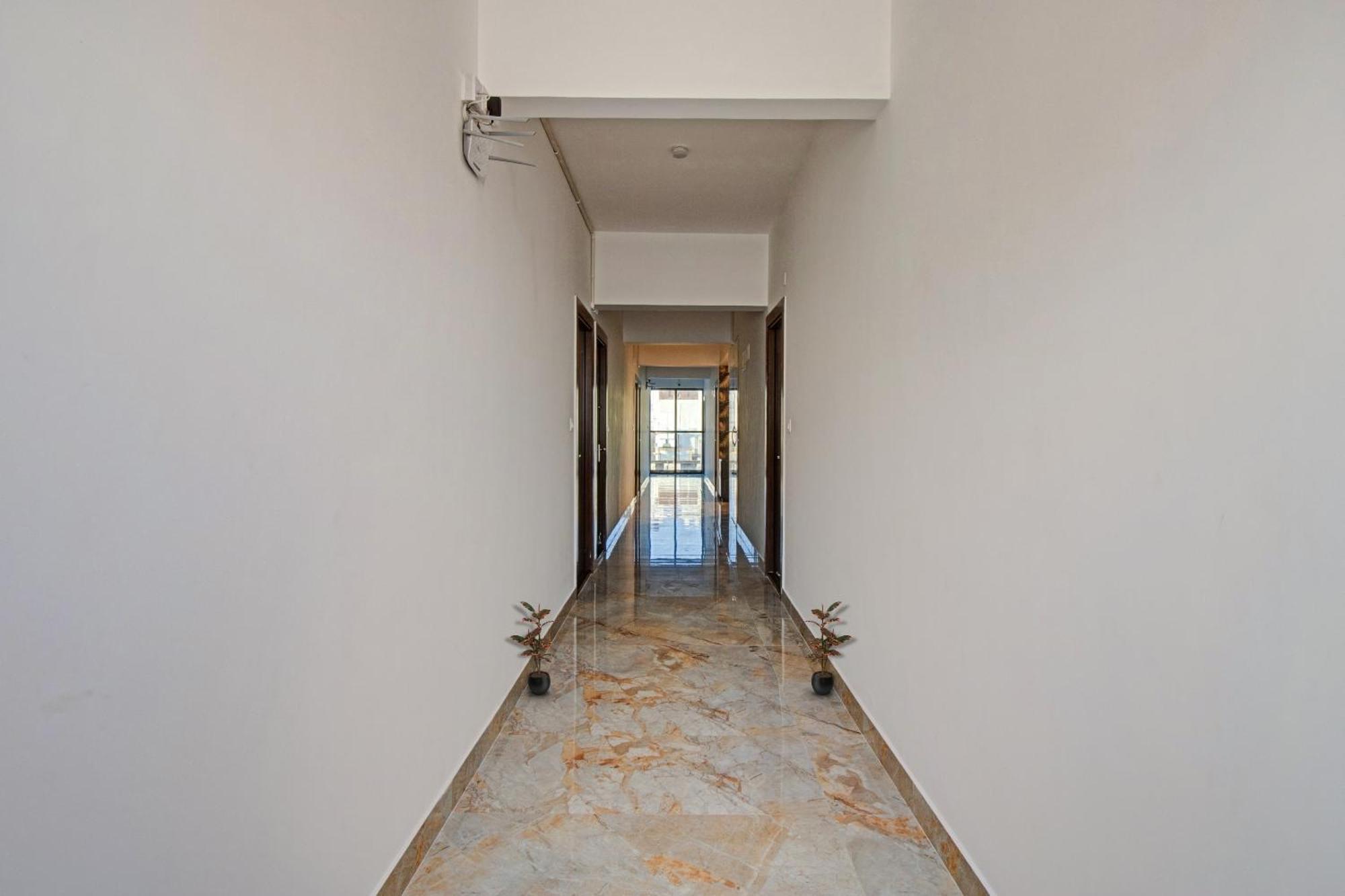 Super Collection O Petals Otium Business Hotel Bangalore Bagian luar foto
