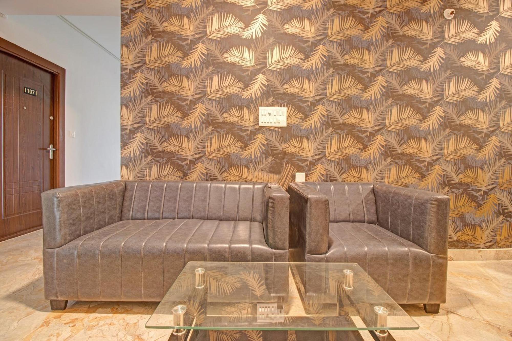 Super Collection O Petals Otium Business Hotel Bangalore Bagian luar foto