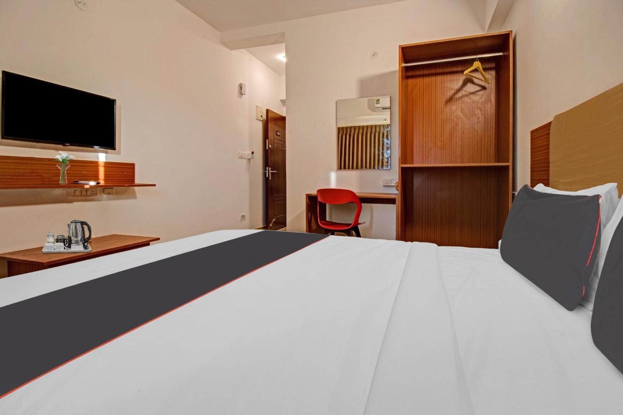 Super Collection O Petals Otium Business Hotel Bangalore Bagian luar foto